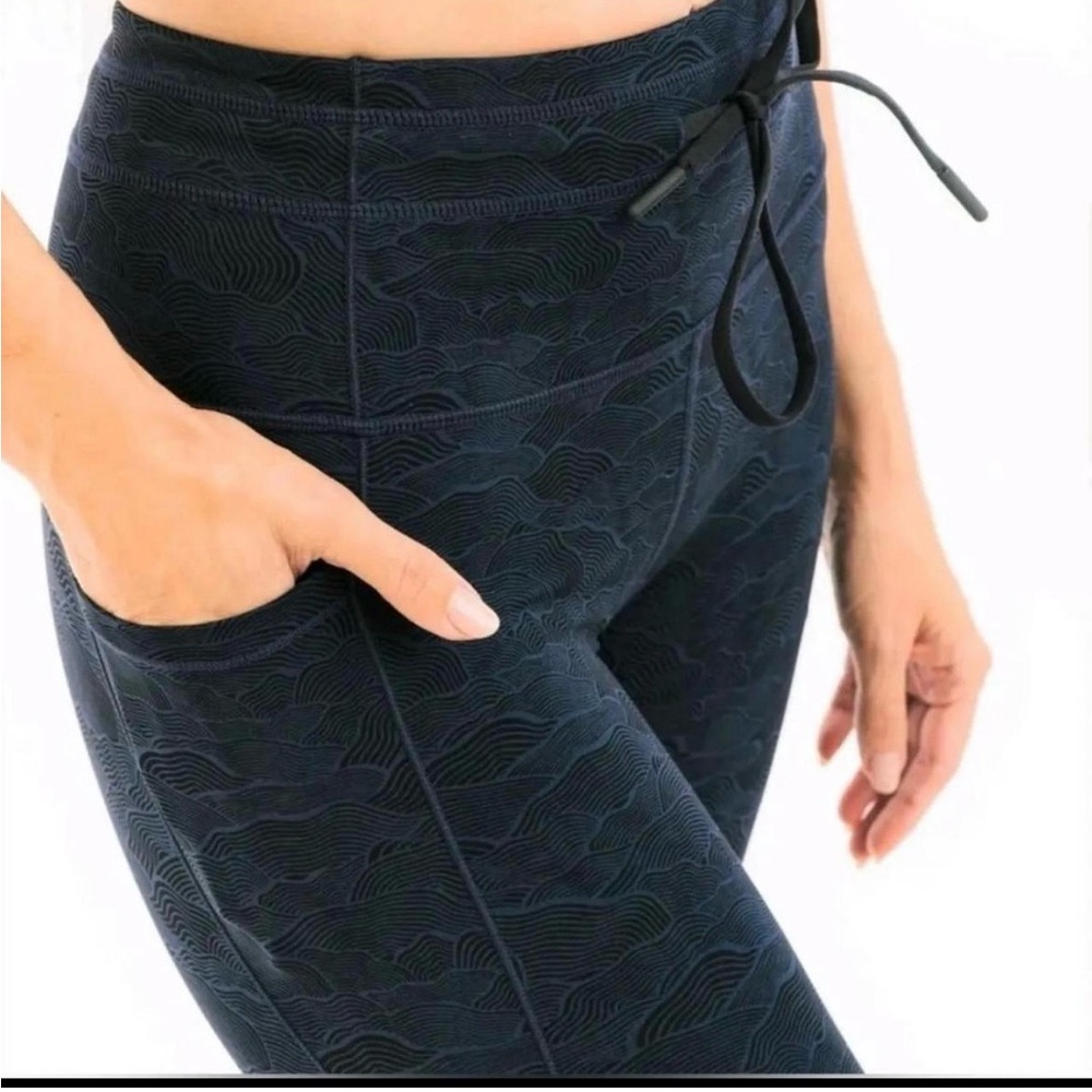 Zyia Terrace Leggings Navy Size 4 EUC